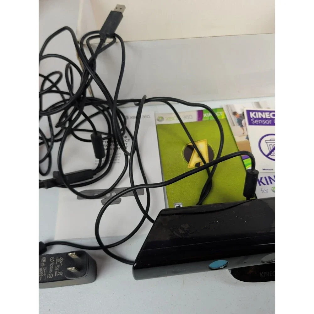 Microsoft Xbox 360 Kinect Sensor IN BOX Tested & Working W/ GAME